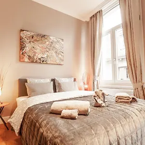 Luxury Palace By Rikas Appartement Antwerpen